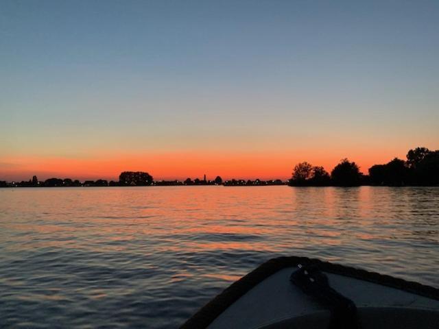 Holiday Home At The Water, Fire Place, Boat And Sup Rent, Near Amsterdam Aalsmeer Exterior foto